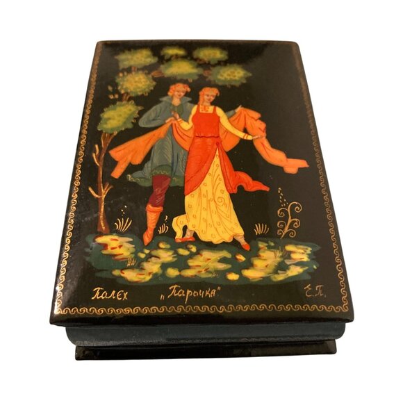 Palekh Lacquered Jewelry Box Vintage Wooden Jewelry Box Fairytale Couple Signed - Picture 2 of 10